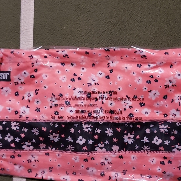 2 Justice tops - Picture 3 of 5